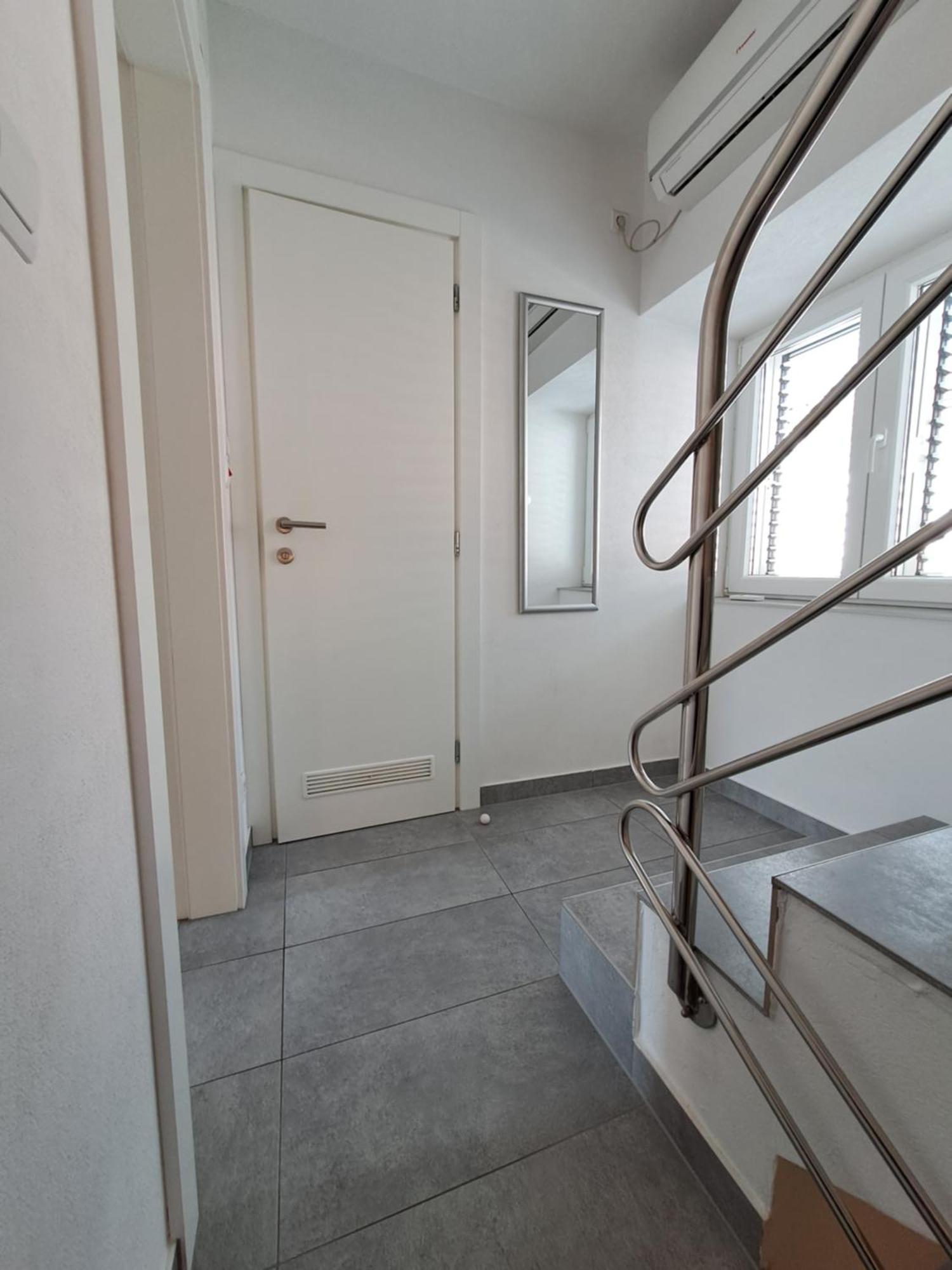 Greta Apartamento Vrbnik Exterior foto
