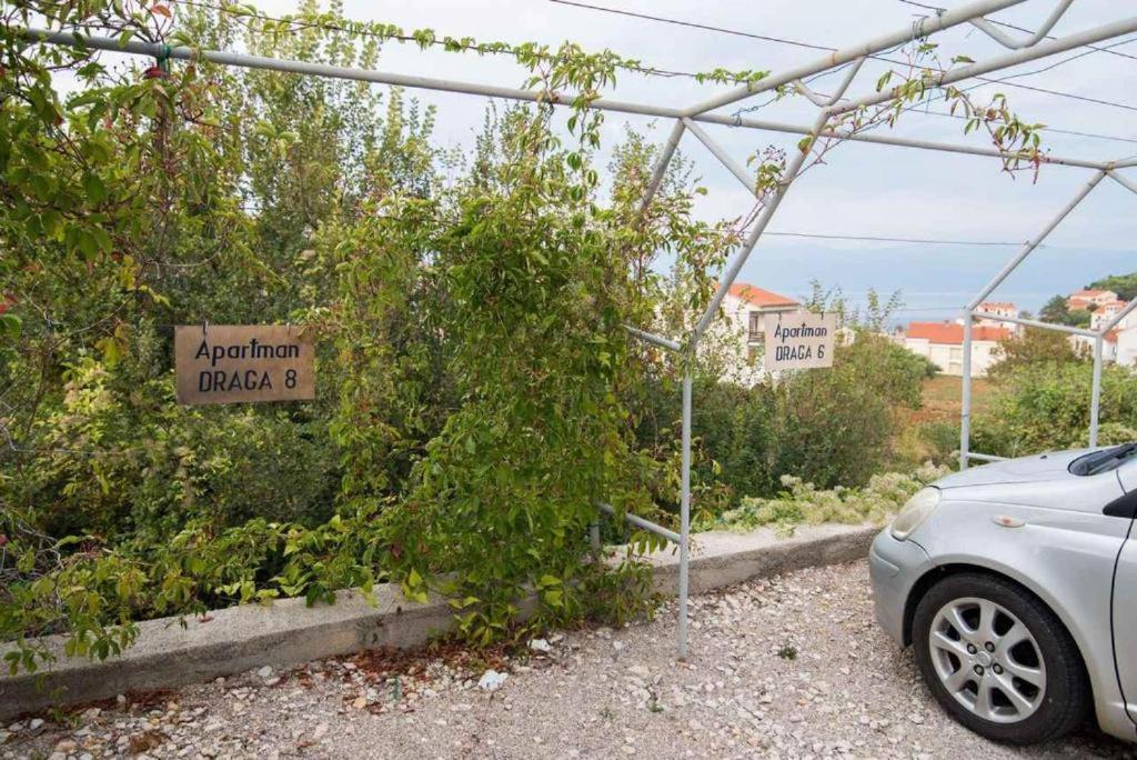 Greta Apartamento Vrbnik Exterior foto